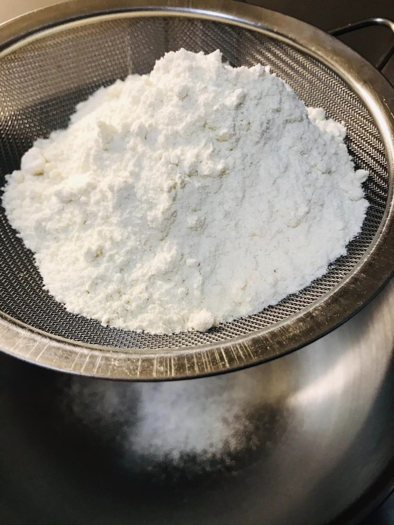 Ricetta Biscotti di San Martino detti Rasco con la ricotta - passaggio 1