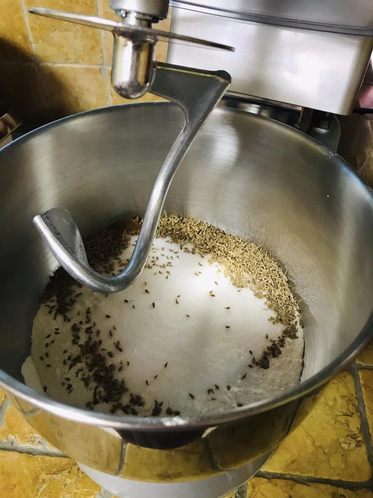 Ricetta Biscotti di San Martino detti Rasco con la ricotta - passaggio 5