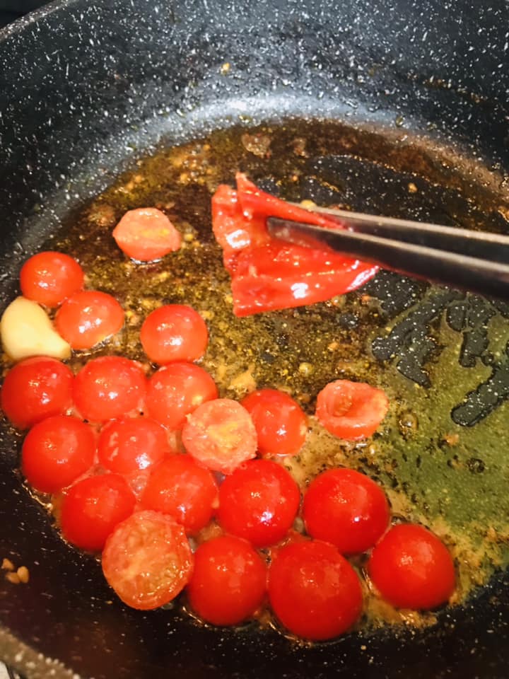 Ricetta Busiate al pistacchio con pesto di pistacchio e gamberi - passaggio 16