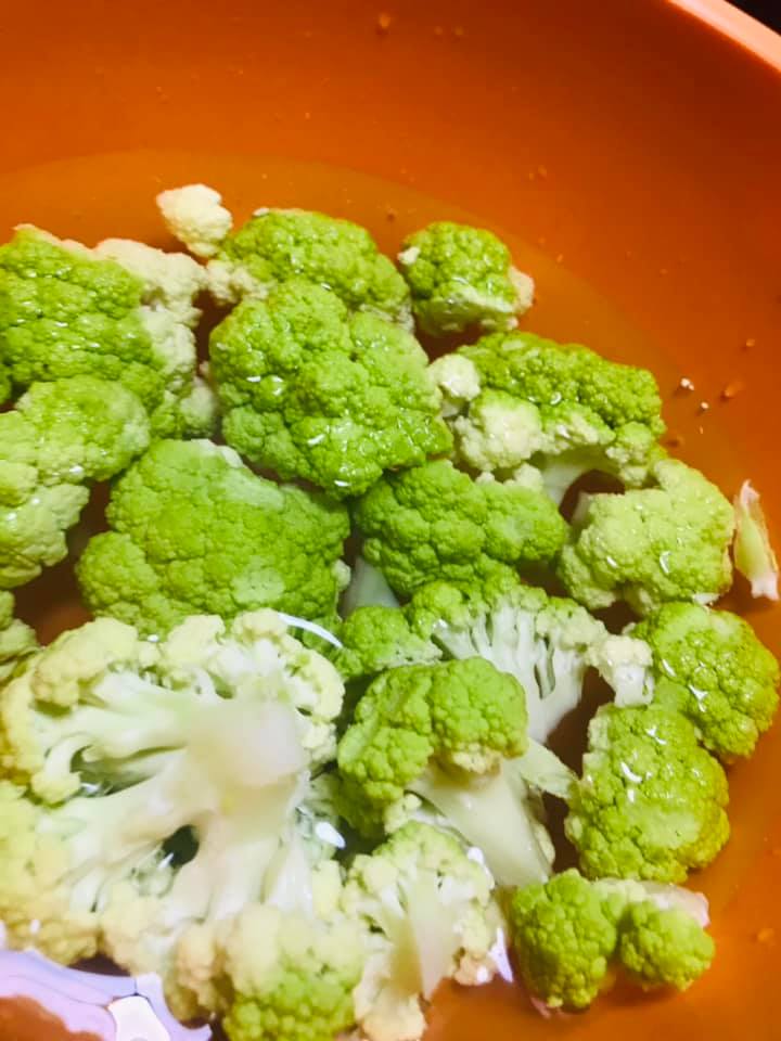 Ricetta Cavolfiore affogato (vruocculu affucatu) - passaggio 1