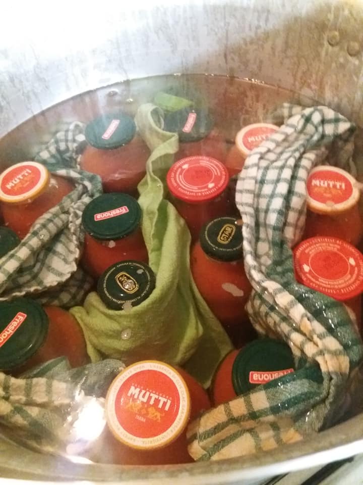 Salsa di pomodoro fresco (passata di pomodoro fatta in casa) - passaggio 18