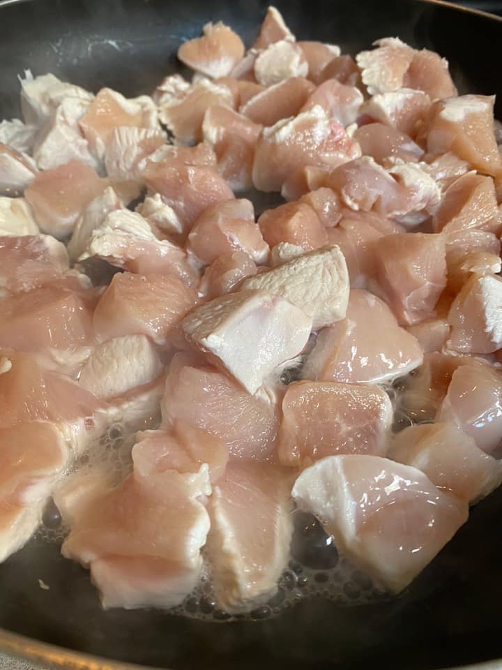 Ricetta Nidi di patate ripiene di pollo, peperoni e funghi - passaggio 6