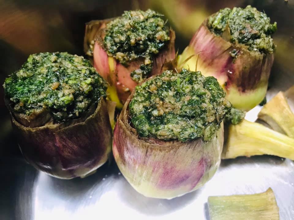 Ricetta Cacuocciuli a viddaniedda (carciofi alla villanella) - passaggio 9