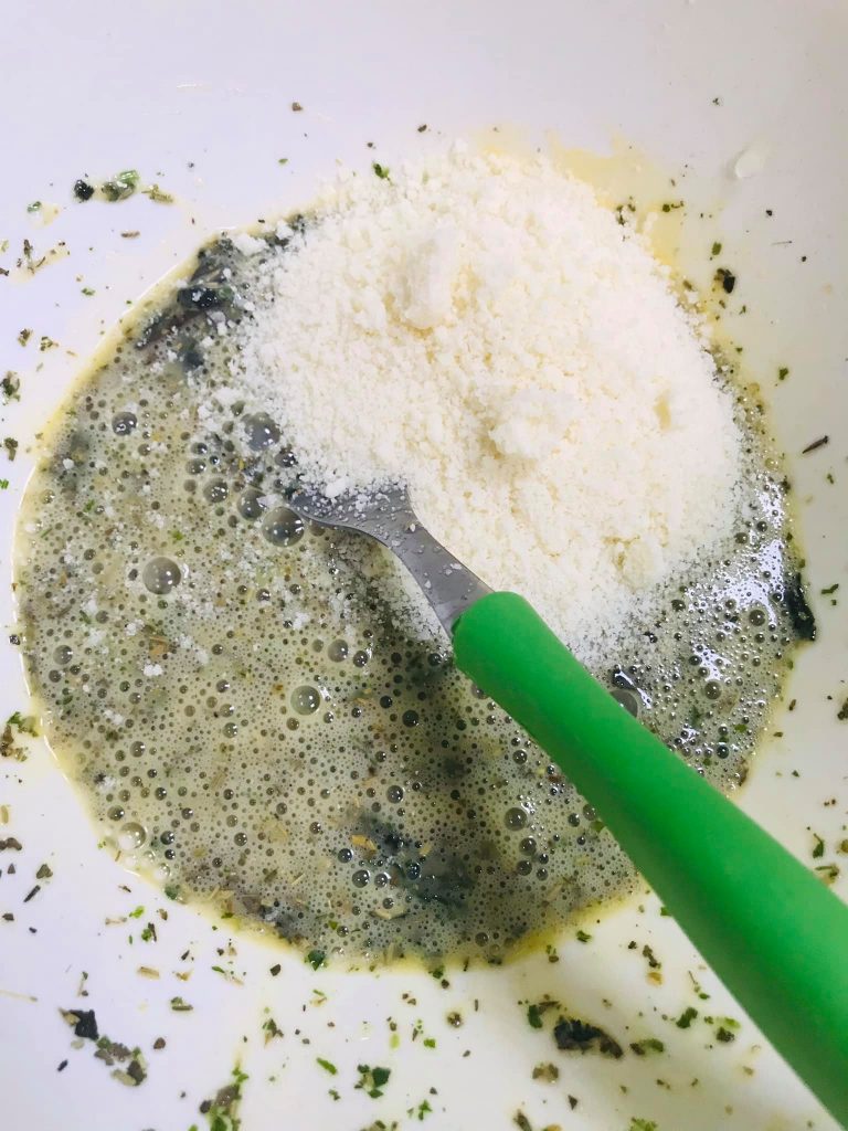 Ricetta Carciofi pastellati saporiti - passaggio 10