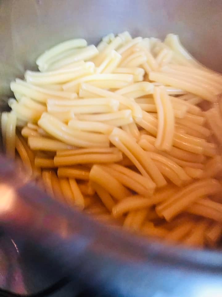 Ricetta Casarecce funghi e salsiccia - passaggio 11