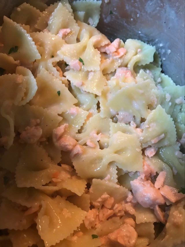 Ricetta Farfalle al salmone (a modo mio) - passaggio 7