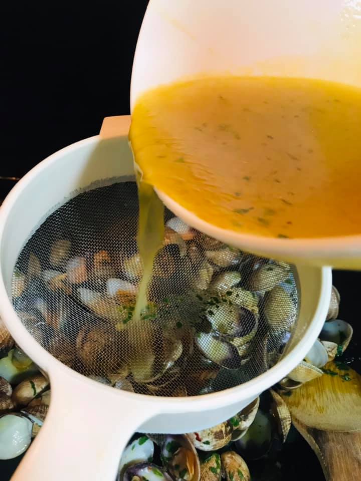 Ricetta Fettuccine con vongole - passaggio 9