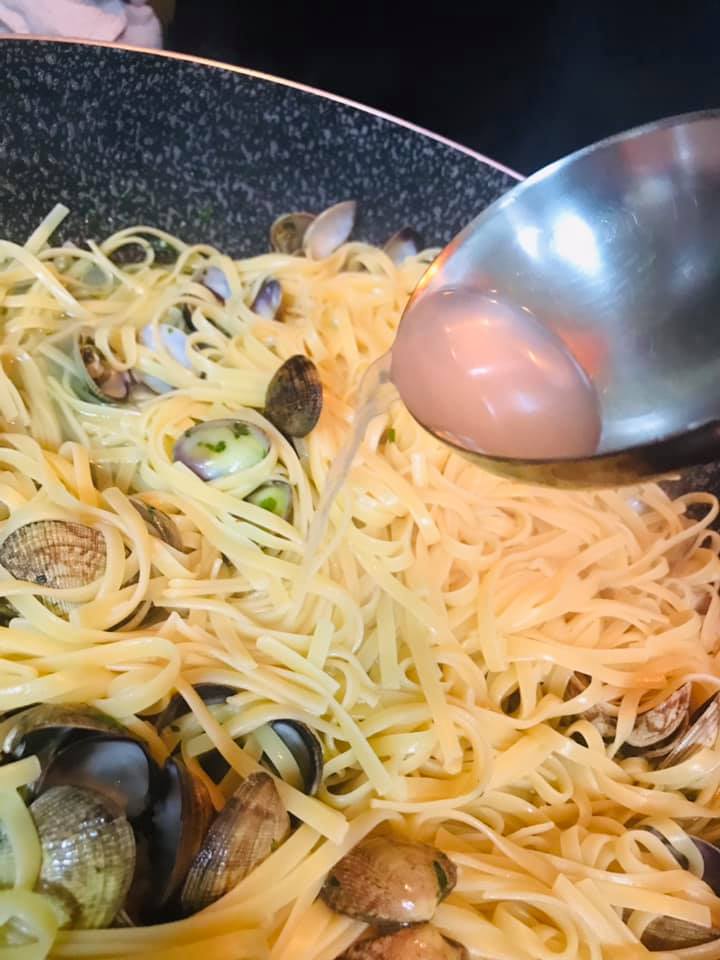 Ricetta Fettuccine con vongole - passaggio 14