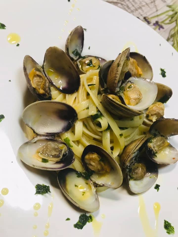 Ricetta Fettuccine con vongole - passaggio 16