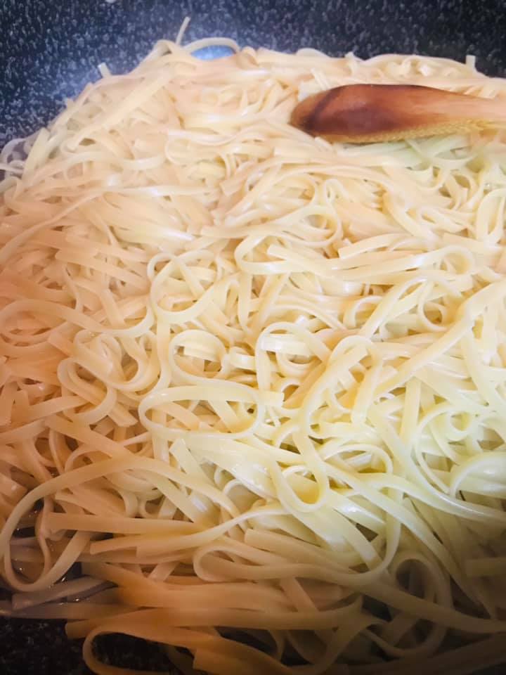 Ricetta Fettuccine pesto di zucchine e mazzancolle (o gamberi) - passaggio 12