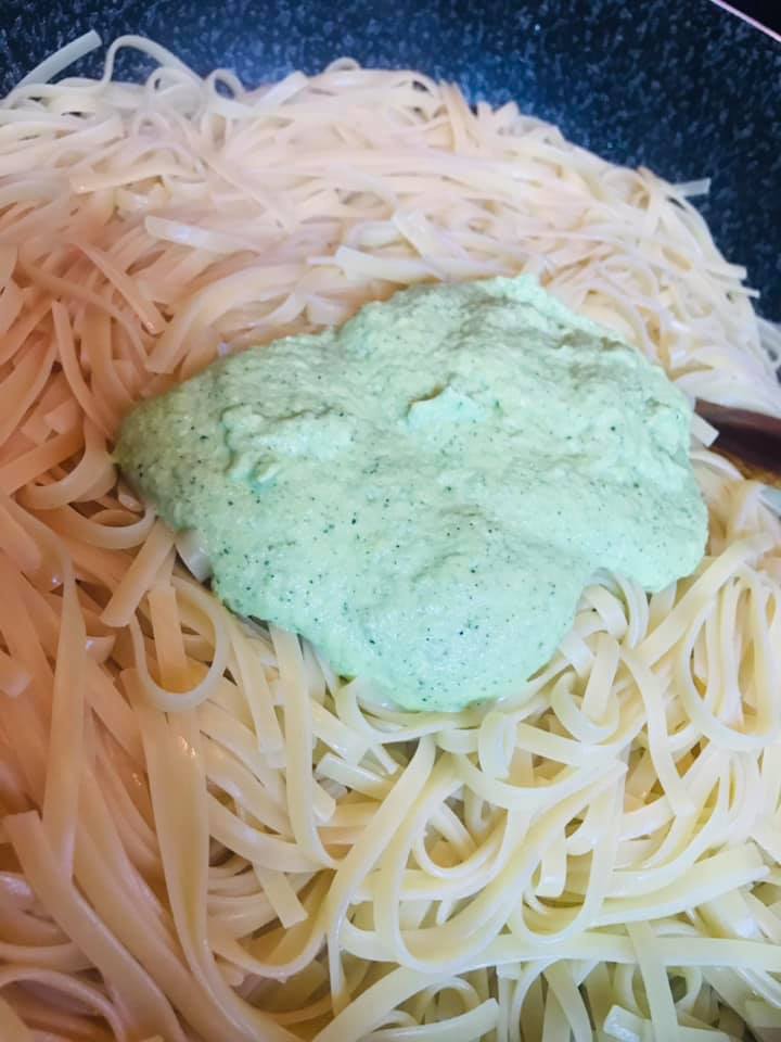 Ricetta Fettuccine pesto di zucchine e mazzancolle (o gamberi) - passaggio 13