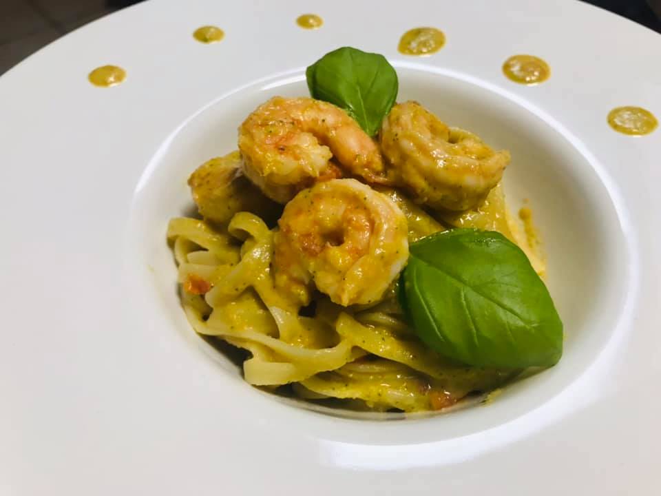 Ricetta Fettuccine pesto di zucchine e mazzancolle (o gamberi) - passaggio 17