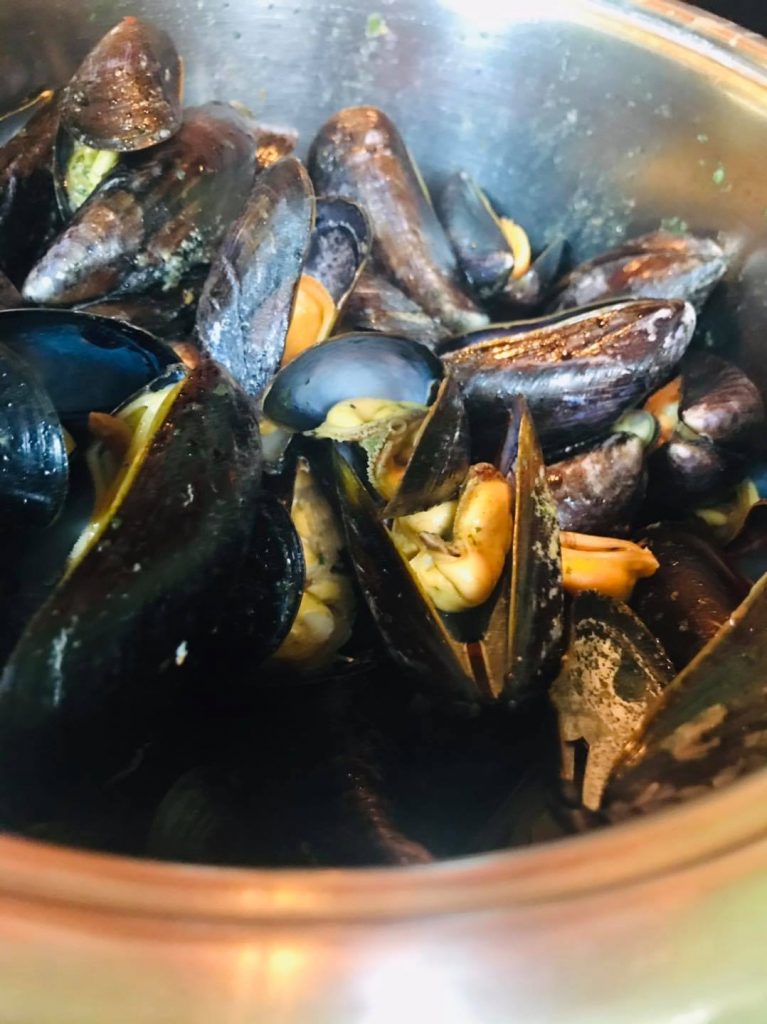Ricetta Fettucine con le cozze - passaggio 3