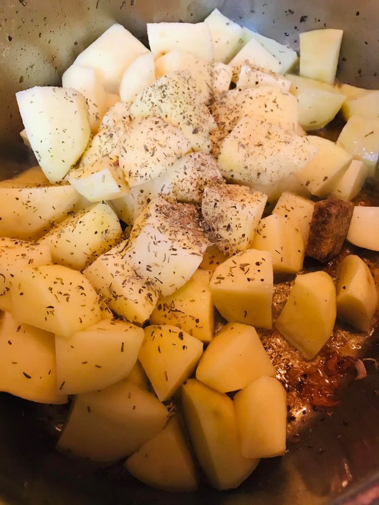 Ricetta Fusi di pollo con patate (aggrassato a Palermo) - passaggio 8