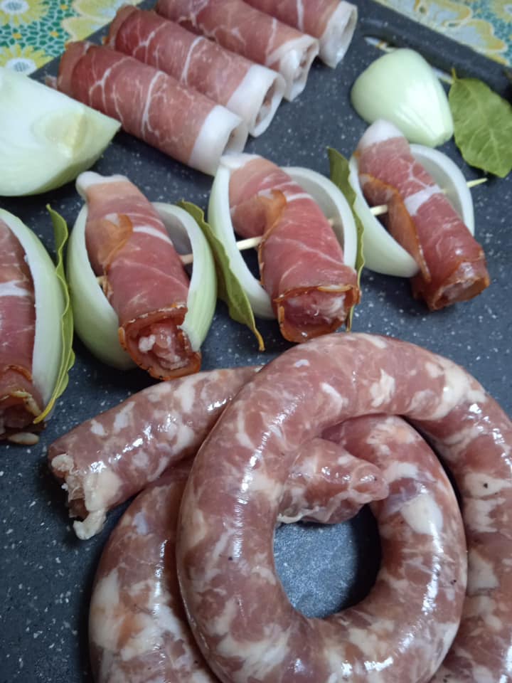 Ricetta Involtini di salsiccia saporita - passaggio 3