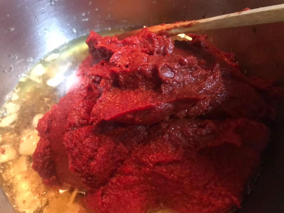Ricetta (linguine / bucatini) Pasta c’anciuova e muddica atturrata (acciughe e pangrattato tostato) - passaggio 4