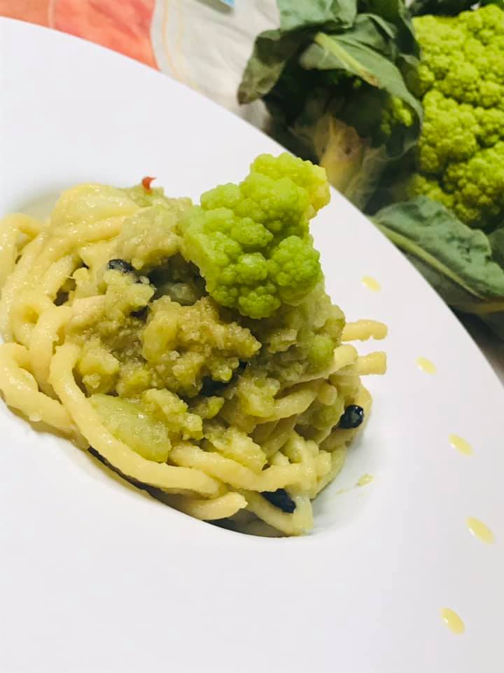 Ricetta Pasta chi vruocculi arriminata (pasta con i broccoli “cavolfiore” mescolata)