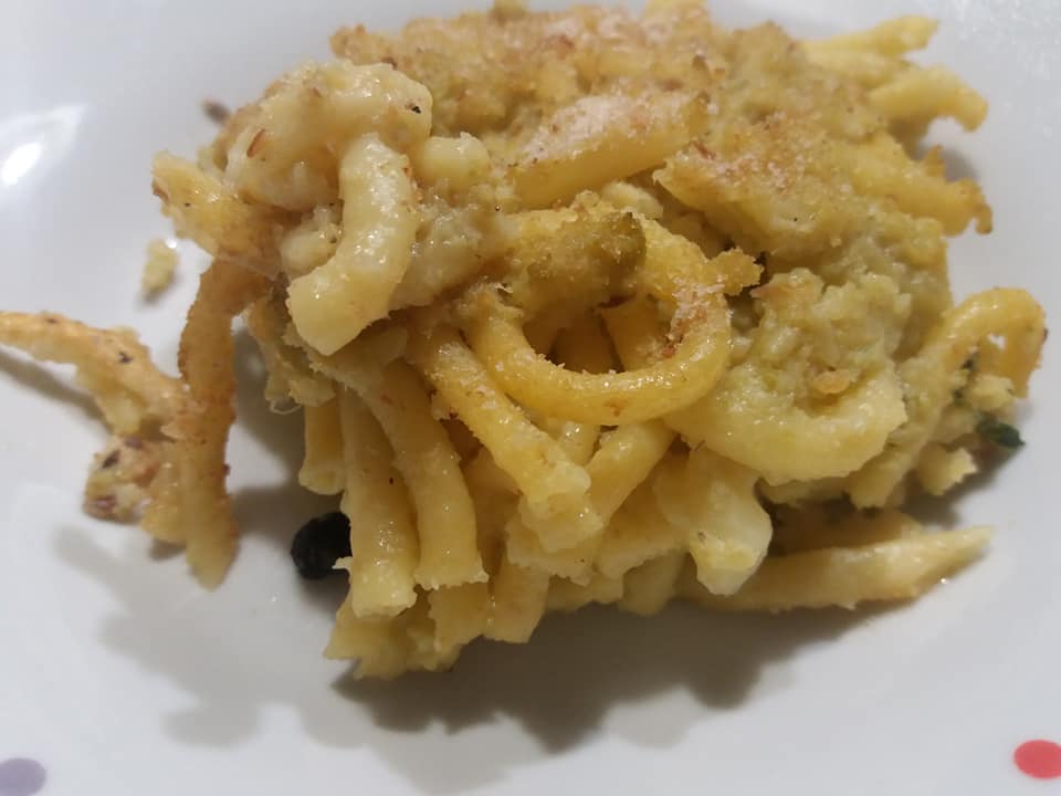 Ricetta Pasta chi vruocculi arriminata (pasta con i broccoli “cavolfiore” mescolata) - passaggio 12