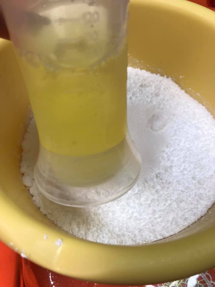 Ricetta Pasticcini alle mandorle - passaggio 1