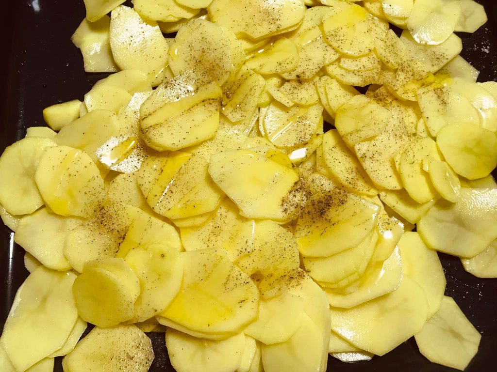 Ricetta Pesce persico con patate al forno (o pangasio) - passaggio 15