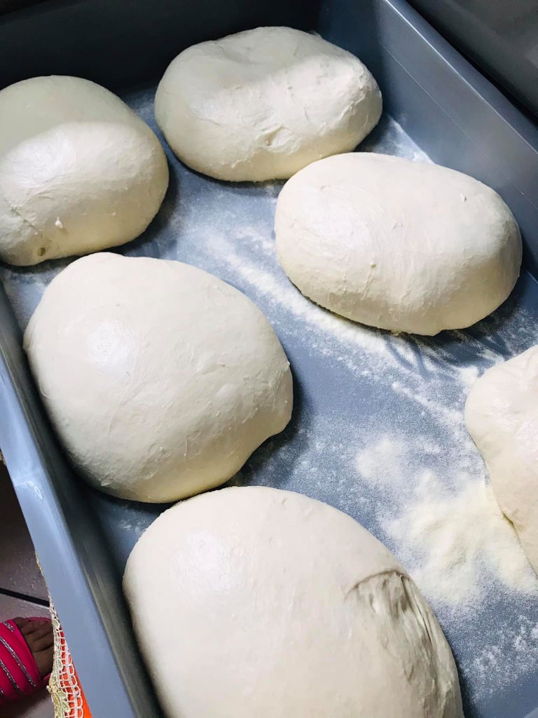 Ricetta Pizze come in pizzeria (o quasi) - passaggio 18