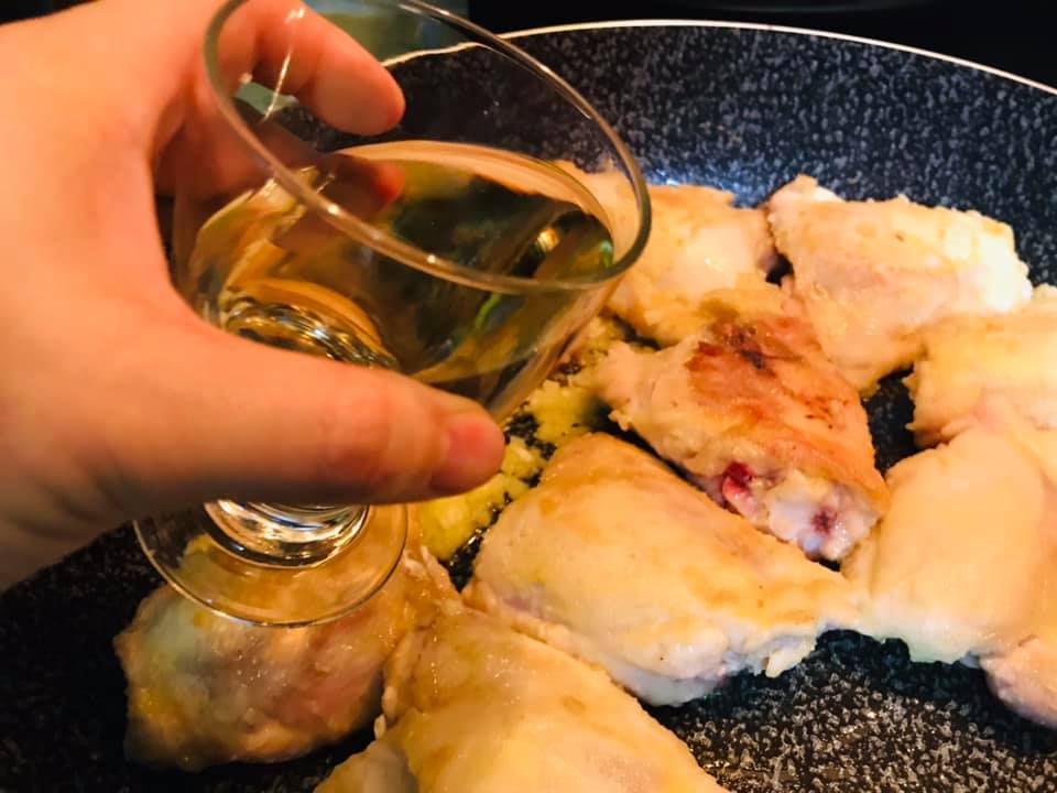 Ricetta Pollo con Salsa Piccante ai Peperoni - passaggio 7