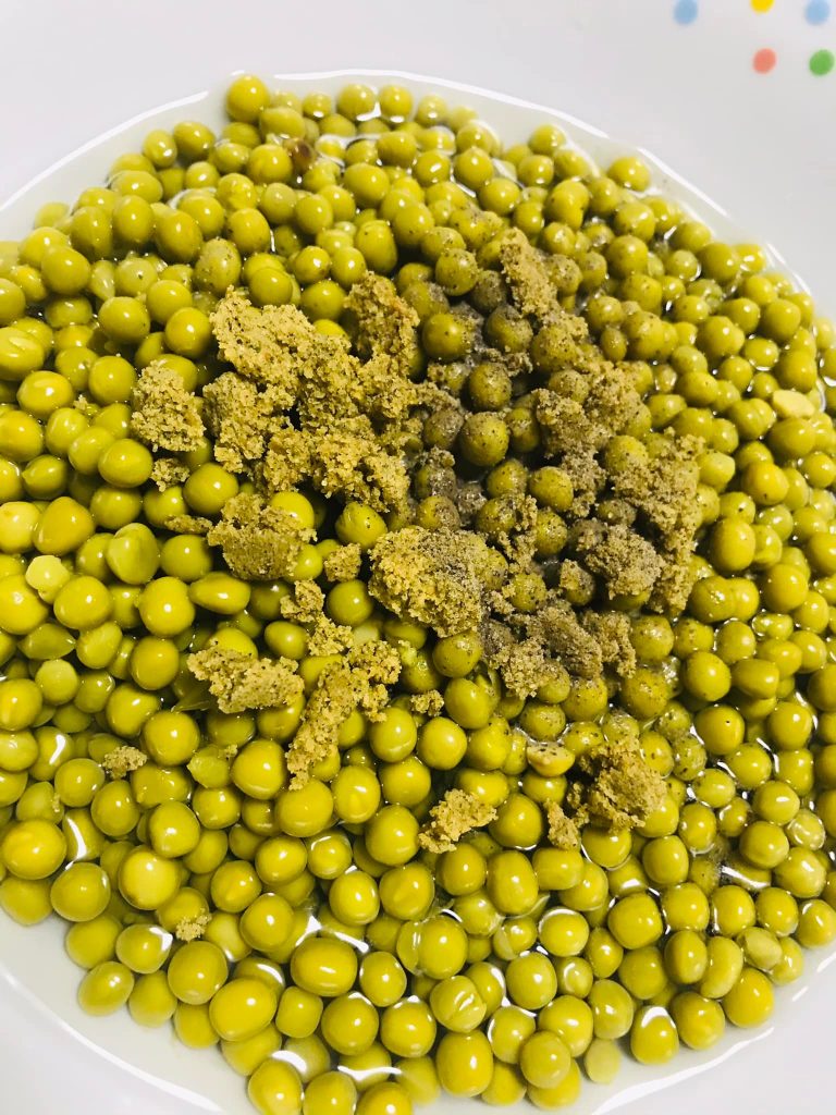 Ricetta Polpettone ripieno con patate, piselli e carote - passaggio 23