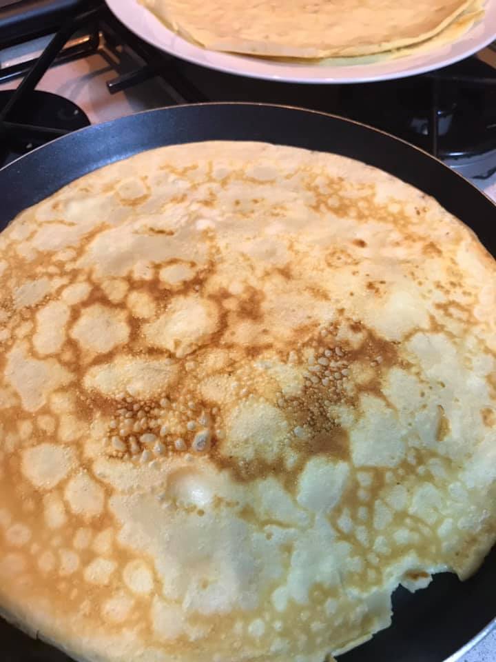 Ricetta Portafogli di Crepes Salate Filante ai Carciofi (o Funghi) - passaggio 2