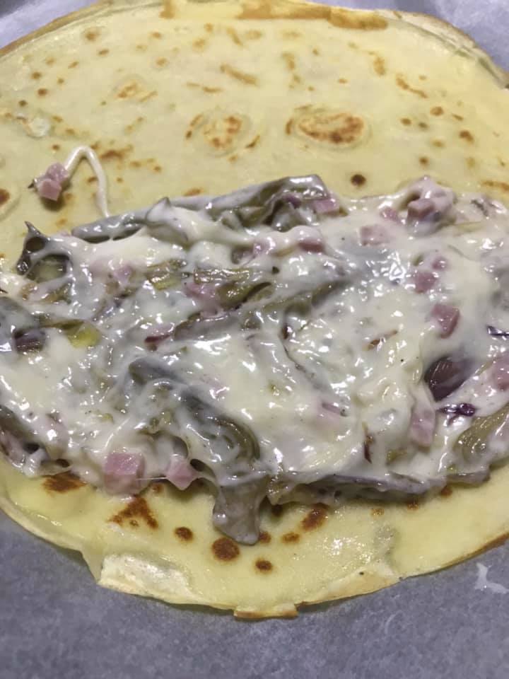 Ricetta Portafogli di Crepes Salate Filante ai Carciofi (o Funghi) - passaggio 14