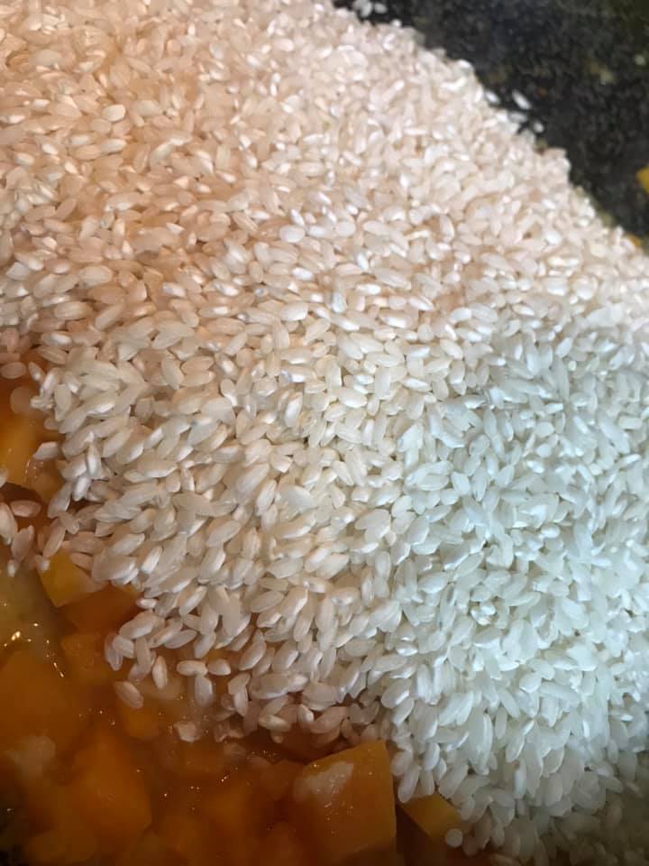 Ricetta Risotto con la zucca, bacon affumicato e salsiccia - passaggio 8