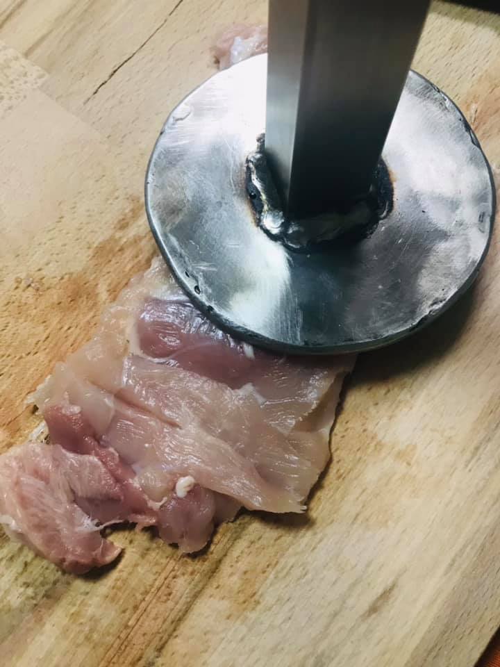 Ricetta Salsiccia di vitello e sovraccoscia di pollo ripieni alla pizzaiola - passaggio 5