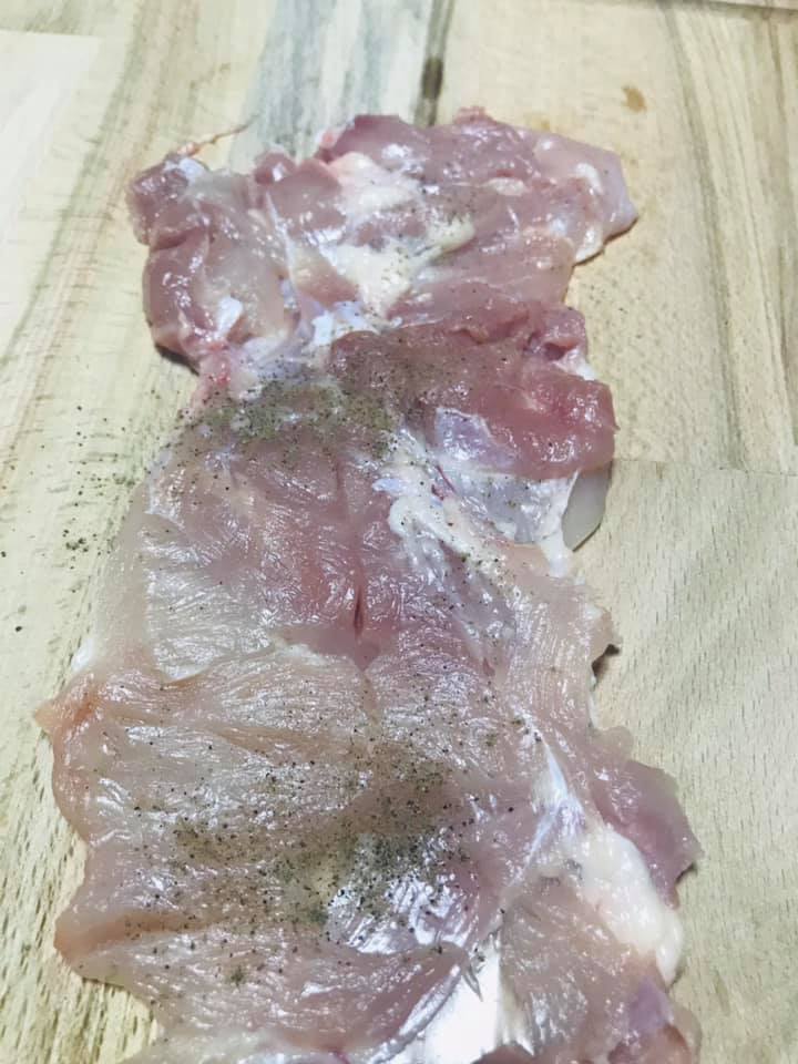 Ricetta Salsiccia di vitello e sovraccoscia di pollo ripieni alla pizzaiola - passaggio 6