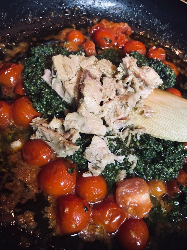 Ricetta Spaghetti al pesto di basilico (a modo mio) pomodorini e tonno - passaggio 13