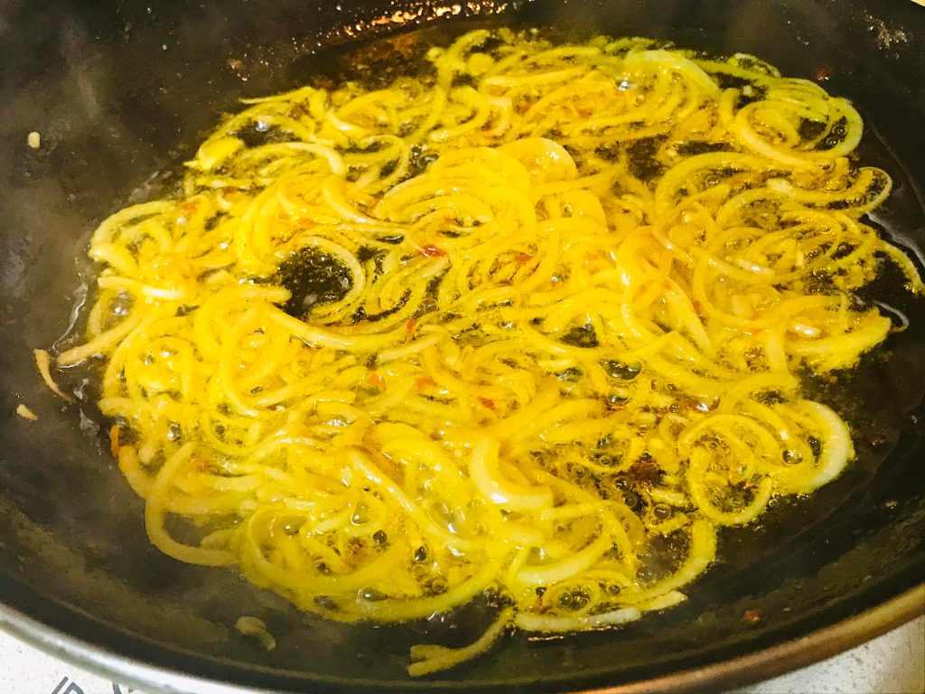 Ricetta Spaghetti con pomodorini piccante - passaggio 2