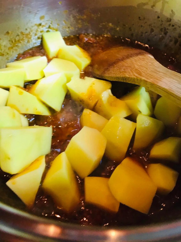 Ricetta Spezzatino di carciofi e patate - passaggio 12