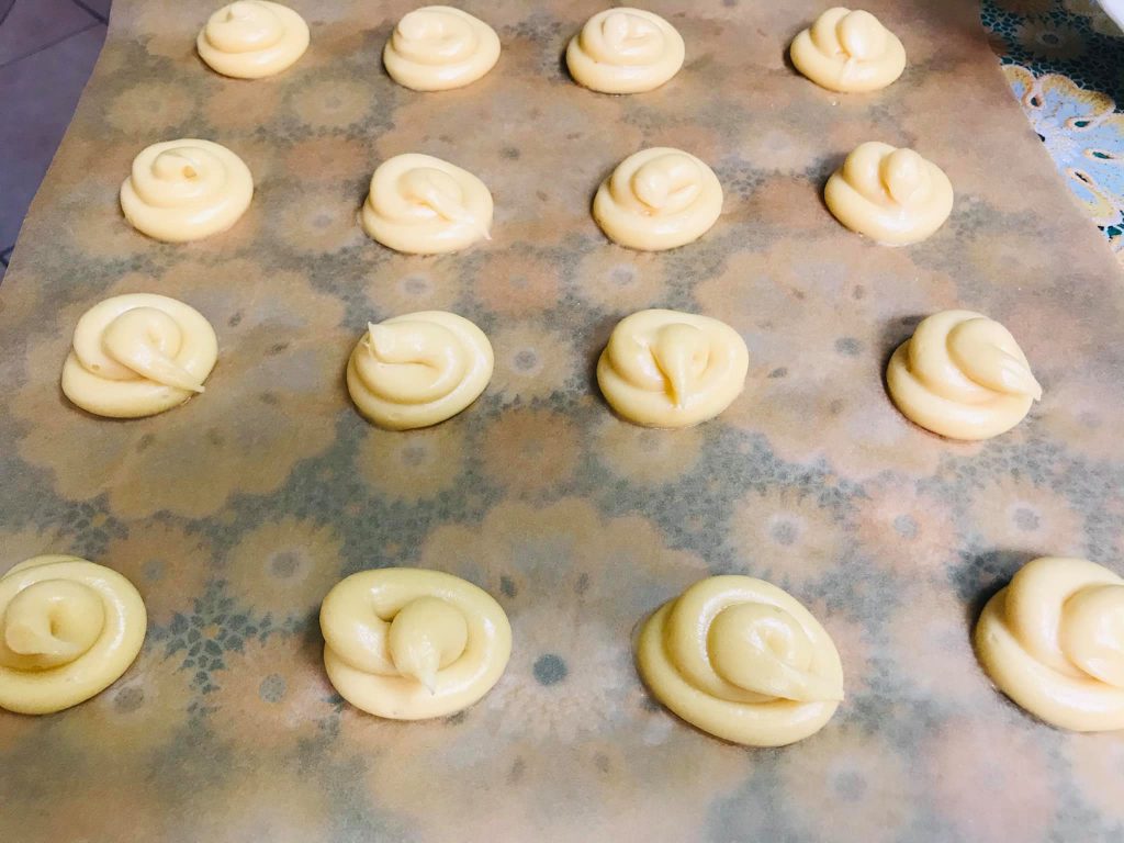 Ricetta Cream tart choux (Torta di compleanno) - passaggio 24