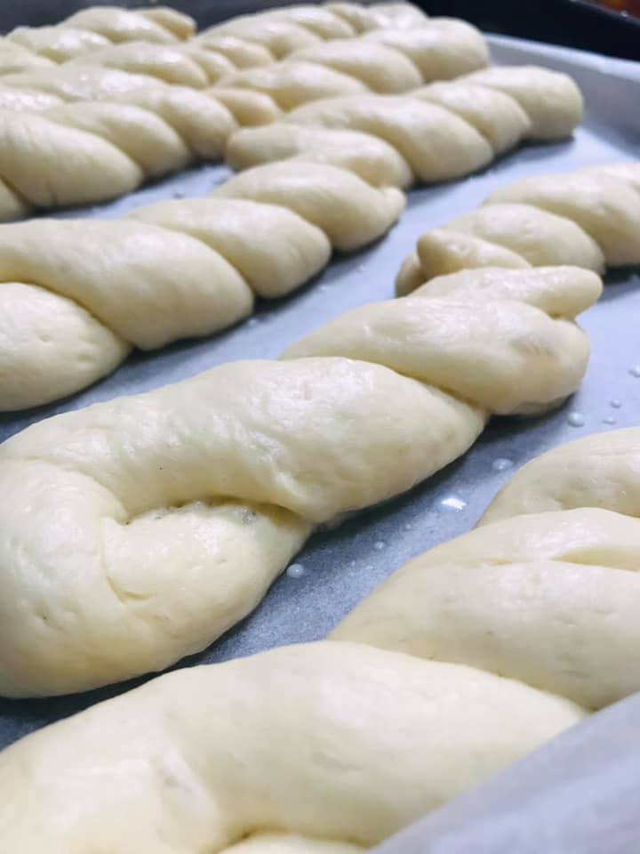 Ricetta Treccine con lo zucchero - passaggio 14