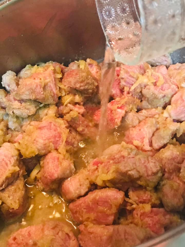 Ricetta Spezzatino di manzo (o vitello) con patate cremoso - passaggio 9
